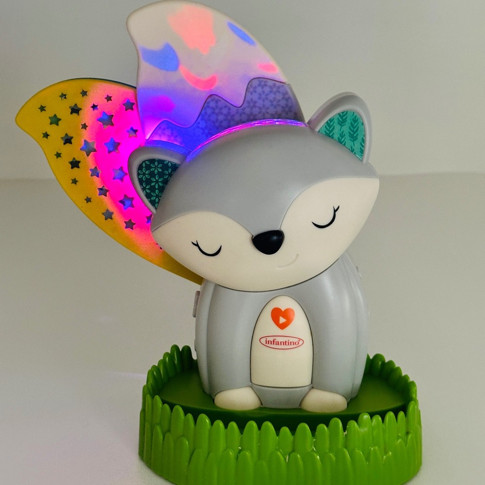 Infantino 3-in-1 Fox Musical Soother and Night Light Projector Gray 202020-01